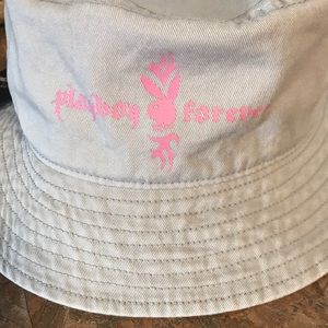 Pacsun bucket hat
